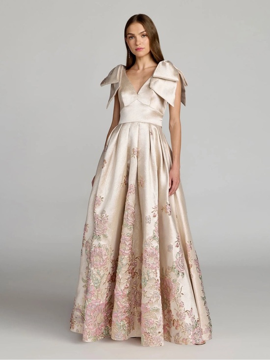 Mac Duggal Dresses & Skirts - Mac Duggal Ivory Brocade V Neck Ball Gown With Bow Straps - size 6